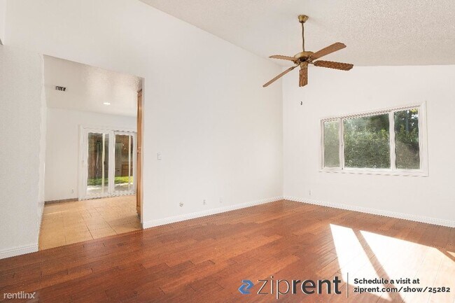 Foto del edificio - 3 br, 2 bath House - 3722 Fenn Street, Irv...