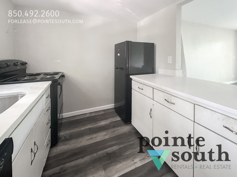 Foto principal - 28520 2nd St