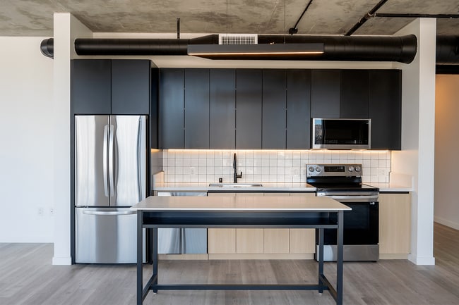 Cocina Penthouse con isla - Lumina Hollywood