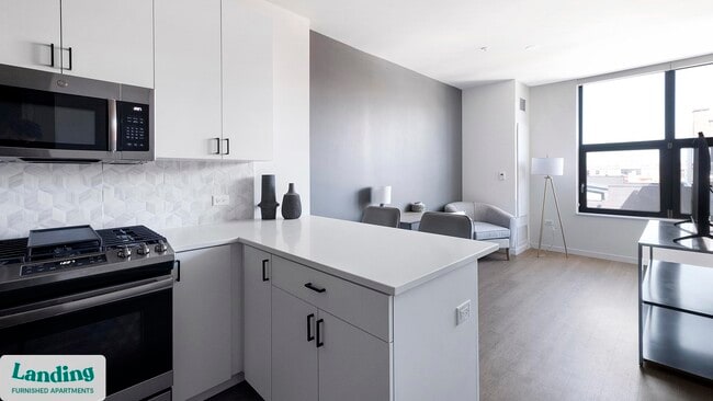 Building Photo - 2480-2522-2522 N Milwaukee Ave