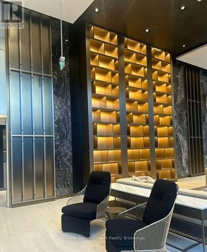 Building Photo - 127 Broadway Ave