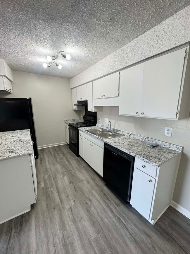 2 Bed Kitchen - Horizon Park Apartments