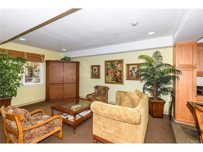 Clubhouse with gourmet kitchen and billiards - 21345 Hawthorne Blvd