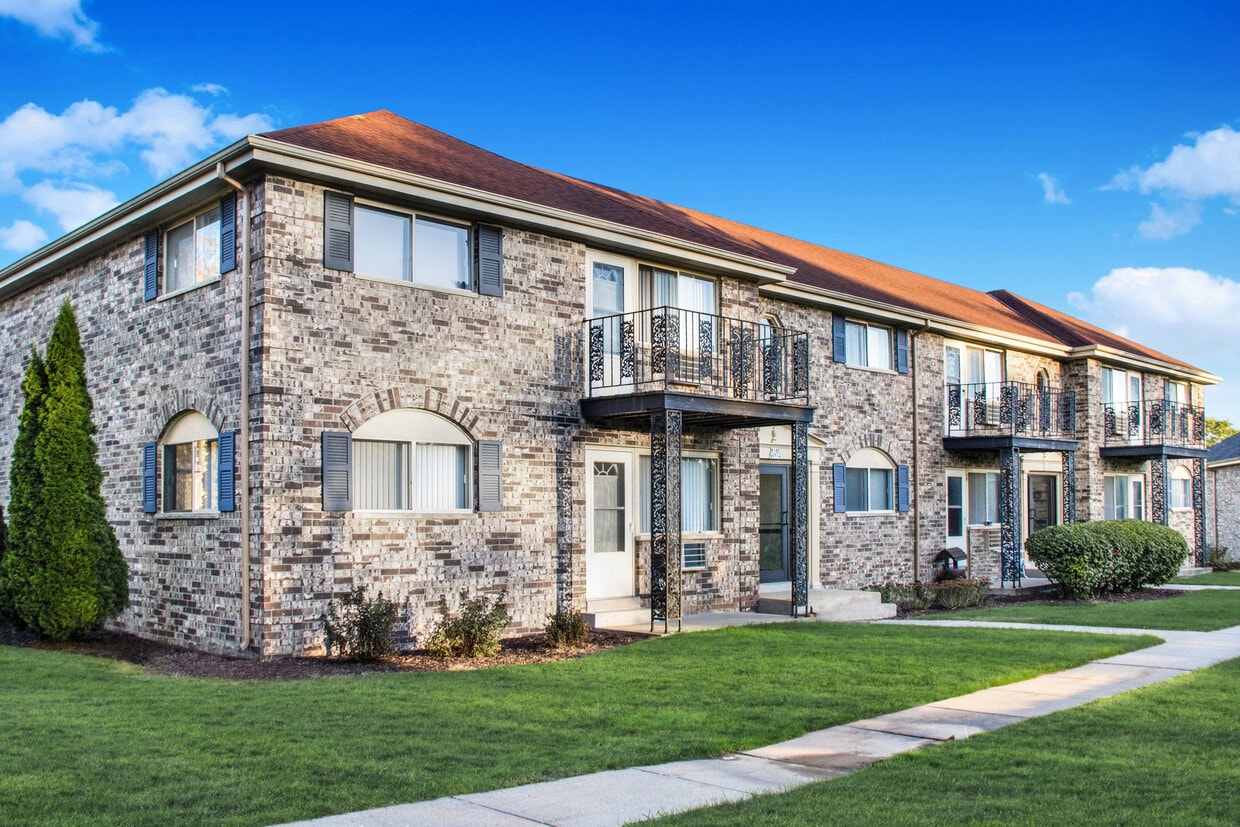 Stone Point Apartments Apartments W180N8526 Town Hall Rd Menomonee