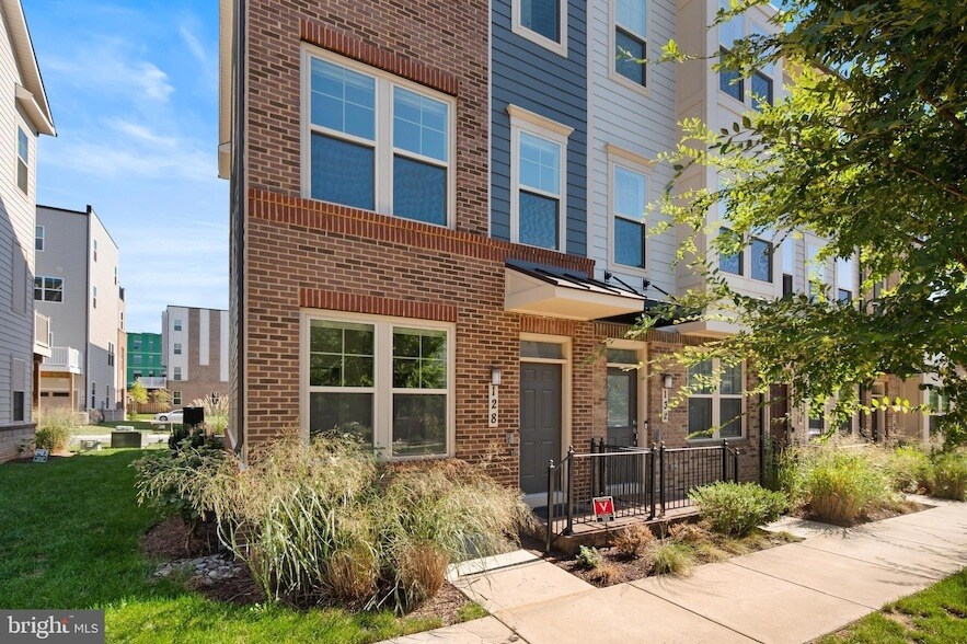 Foto principal - 128 Stowe Dr