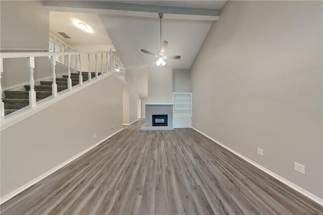 Building Photo - 5025 Bent Creek Ct