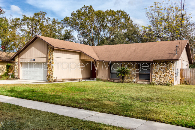 Building Photo - Cute 3/2 Single Family Home in the heart o...