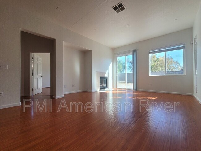 Building Photo - 4100 Hellenic Dr