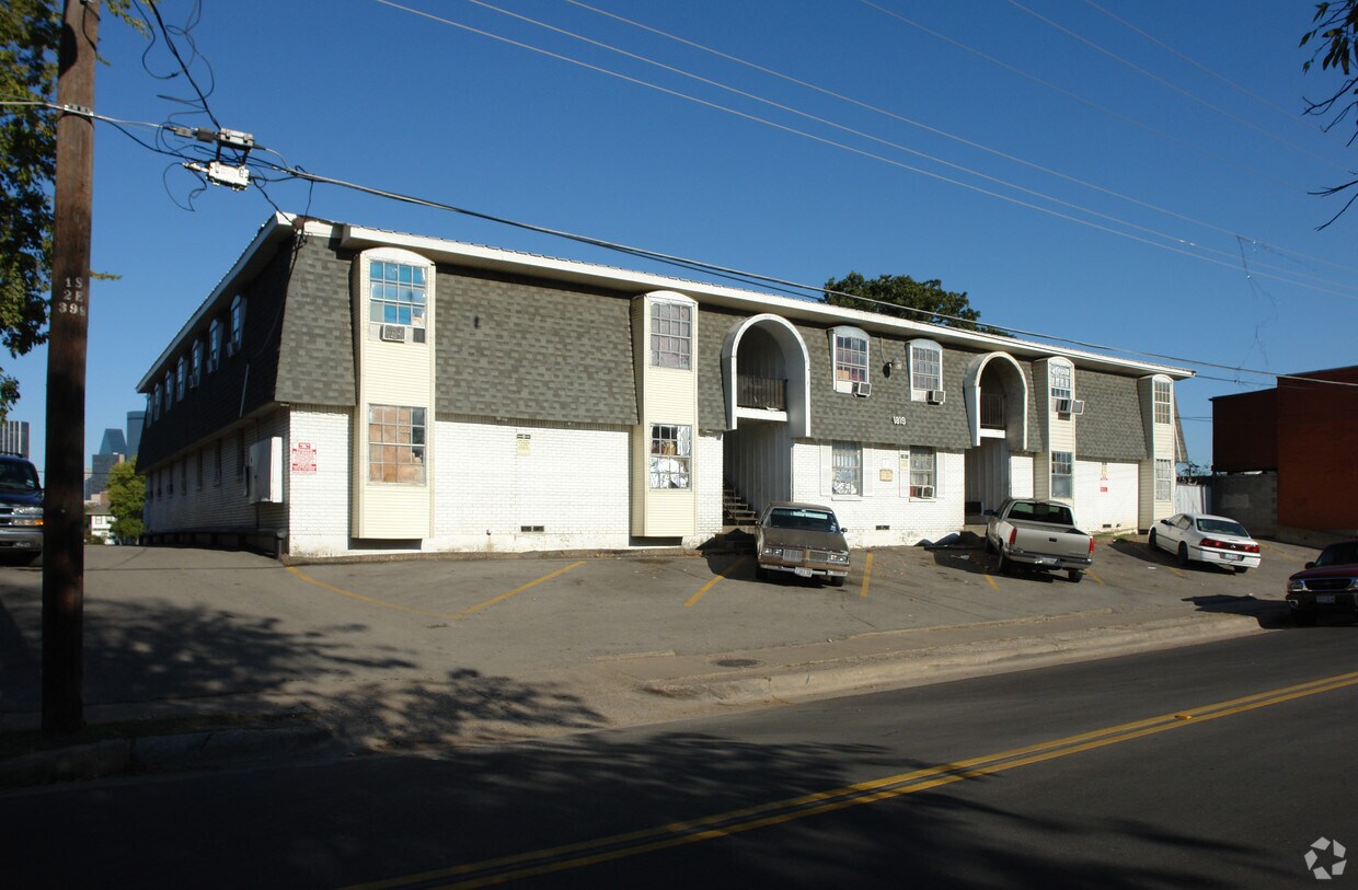 Building Photo - 1817-1819 Hickory St