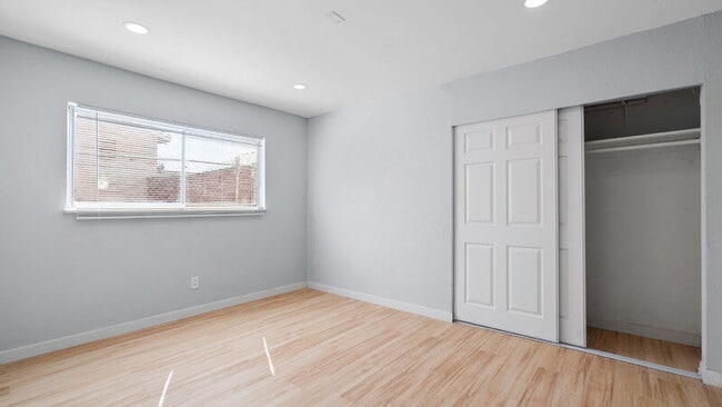 Building Photo - 243 San Jacinto Dr