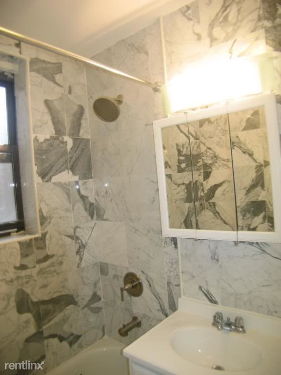 Building Photo - 1 br, 1 bath  - 100 Hart St