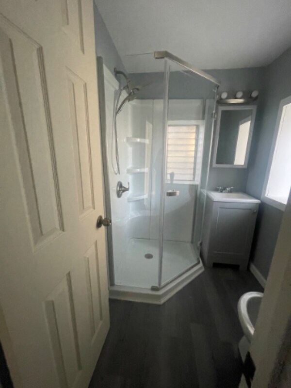 Foto del edificio - 6002 Main St