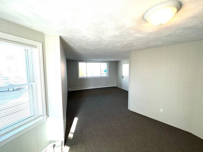 Foto del edificio - 34 Sunnyside Ave