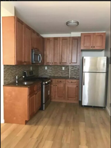 Foto del edificio - 620 Crescent St