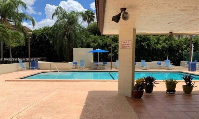 Foto del edificio - 8977 SW 123rd Ct