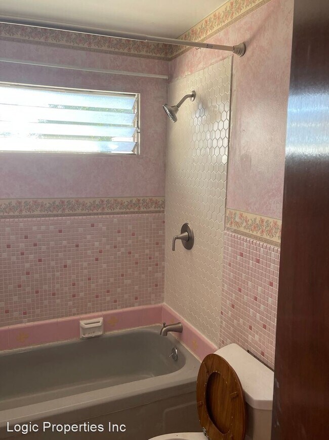Building Photo - 3 br, 2 bath House - 15414 Eleanor Lane