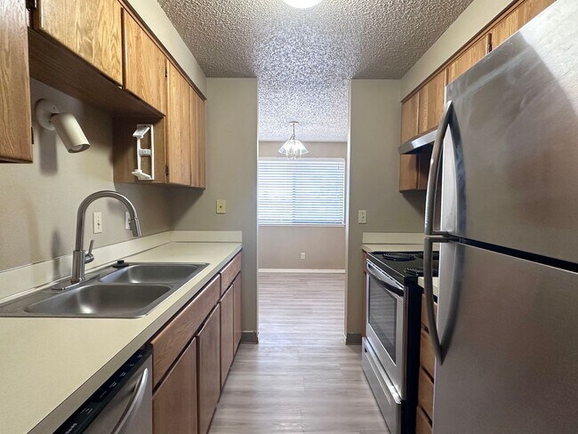 Building Photo - 21-734