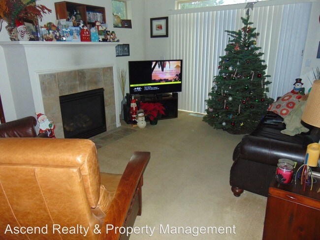 Building Photo - 3 br, 2.5 bath House - 15785 SW Harvester Ln