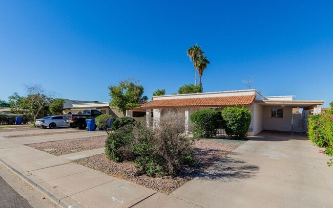 Photo - 242 N Standage Townhome