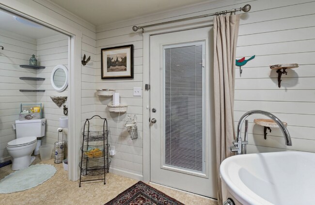 Foto del edificio - 1113 N New Rd