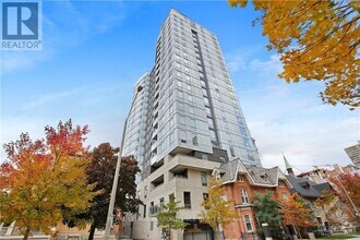 Building Photo - 428-1428 Sparks St.