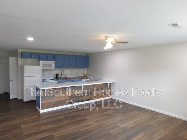 Foto del edificio - 1656 Ward Rd