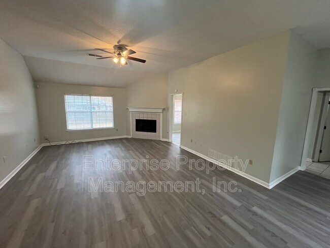 Foto del edificio - 158 Doris Meadow Cove