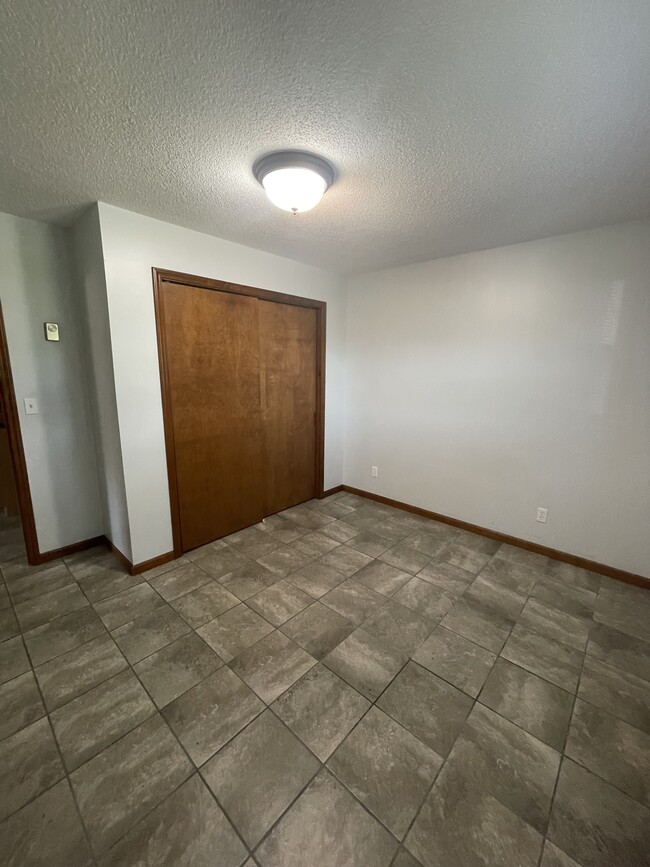 Bedroom closet - 918 N Walnut St