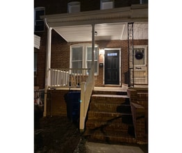 Building Photo - 529 S Longwood St