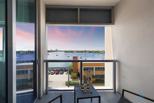 Building Photo - 777 N Ocean Dr