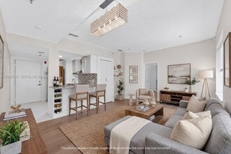 Building Photo - 1242 Drexel Ave