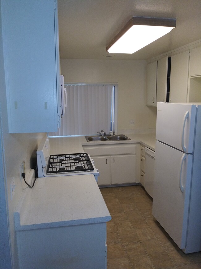 Building Photo - 1335 N Barranca Ave