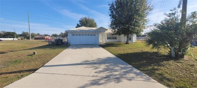 Foto del edificio - 324 Clearwater Ln
