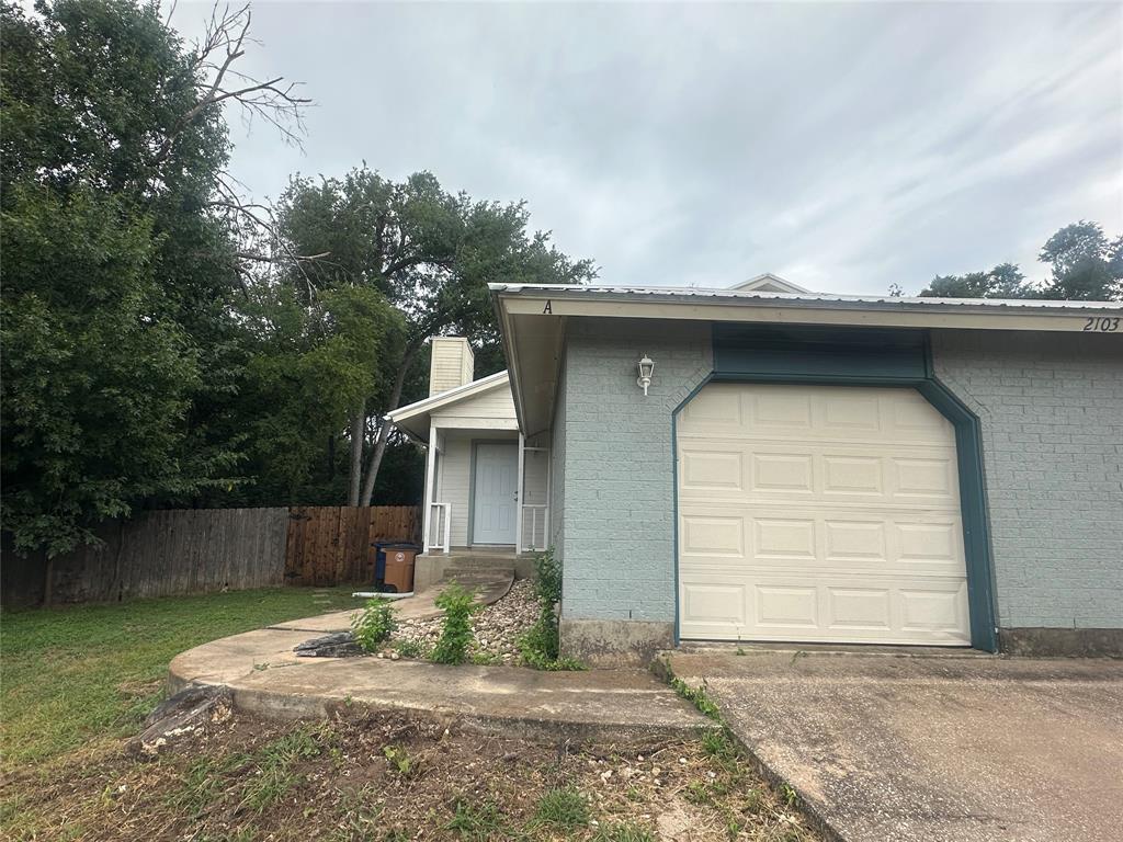 Foto principal - 2103 Granberry Dr