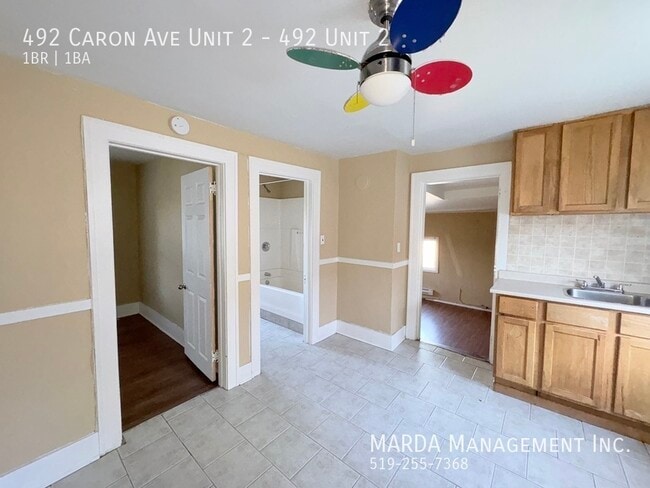 Building Photo - COZY 1 BED/1 BATH SPLIT-LEVEL UPPER UNIT PLUS HYDRO!