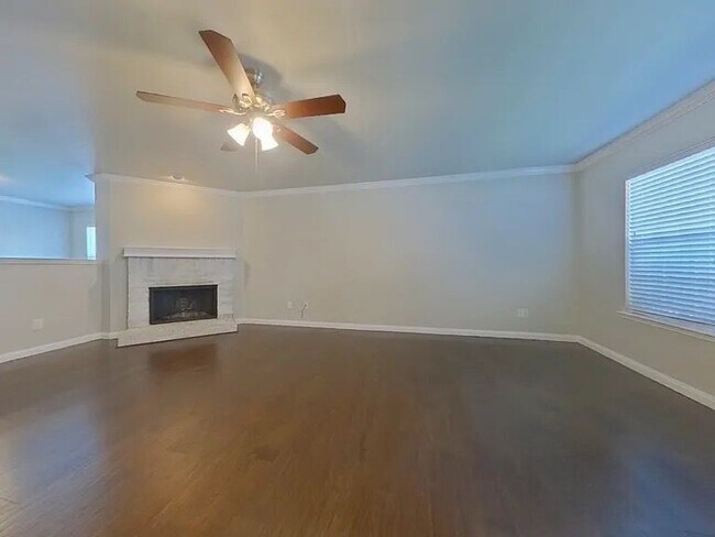 Foto del edificio - 12613 Shady Cedar Dr