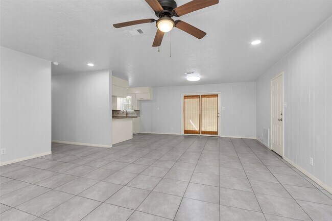 Foto del edificio - 2213 N Thompson St