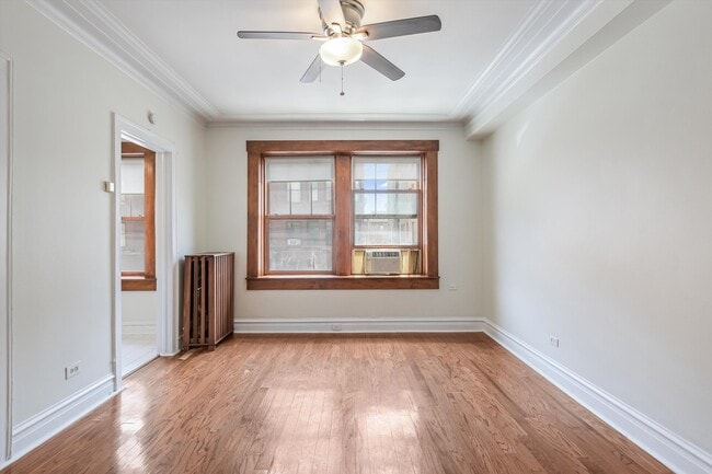 Building Photo - 3604 N Pine Grove Ave