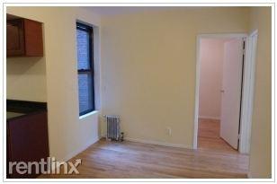 Foto del edificio - 293 E Houston St