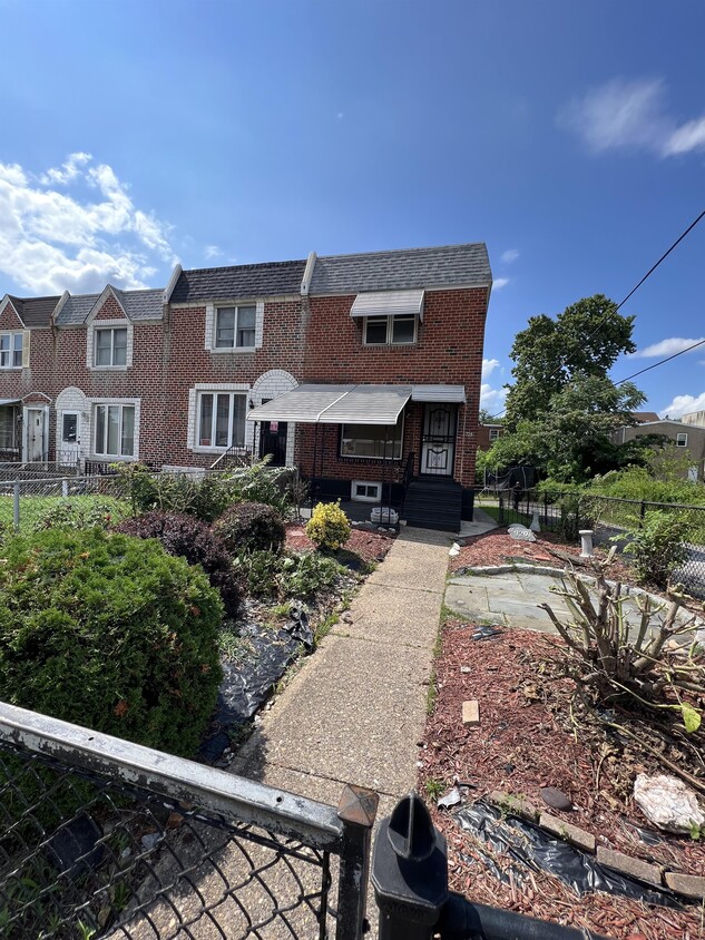 Foto principal - 729 Fern St