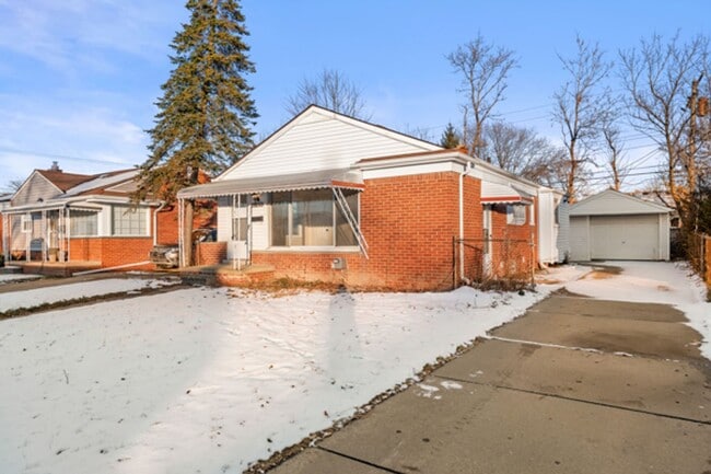 Foto del edificio - 28232 Edward St