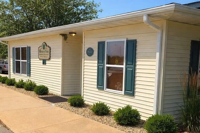 Building Photo - PARKWAY ESTATES