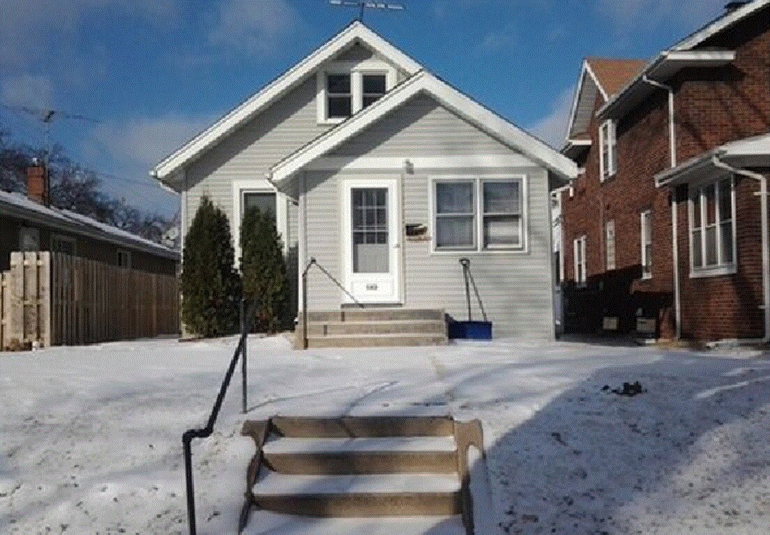 943 Hawthorne Ave E, St paul, MN 55106 House for Rent in St paul, MN
