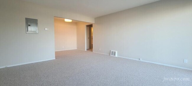 Building Photo - 755 Burnett Ave