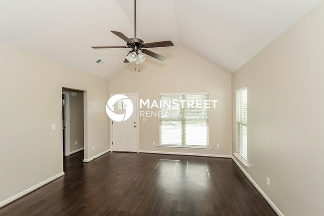 Building Photo - 530 Briar Ridge Cir