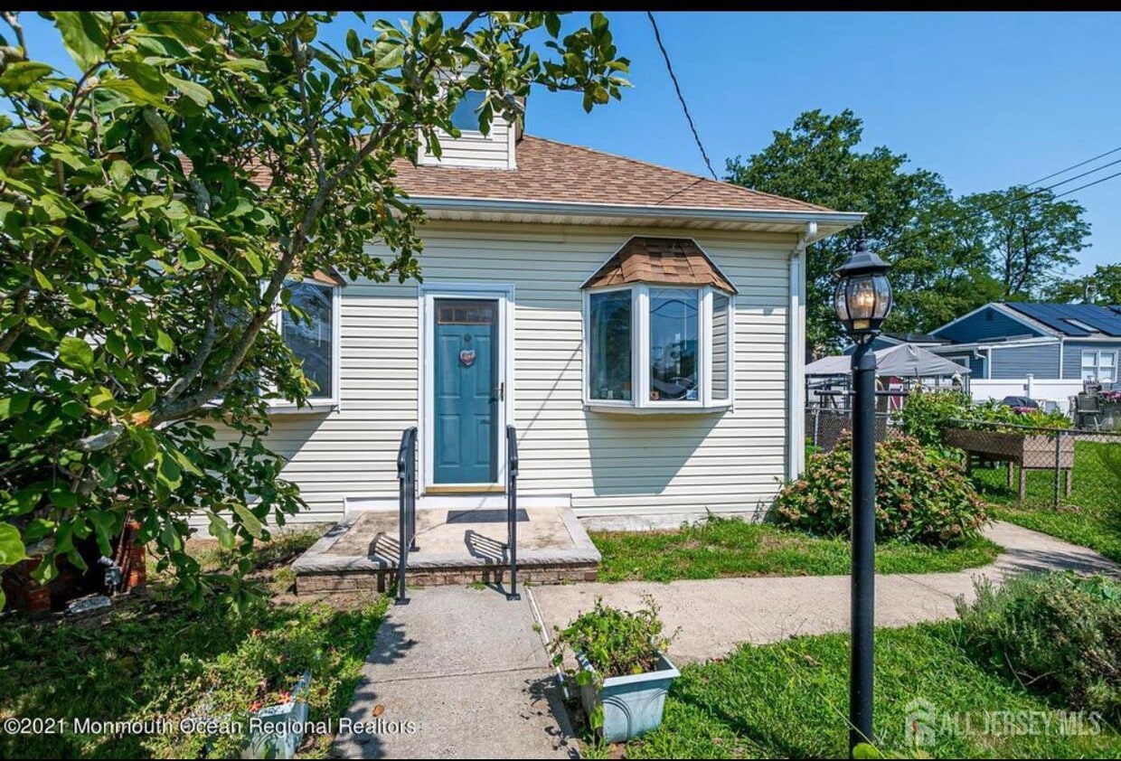 Primary Photo - 31 Essex St