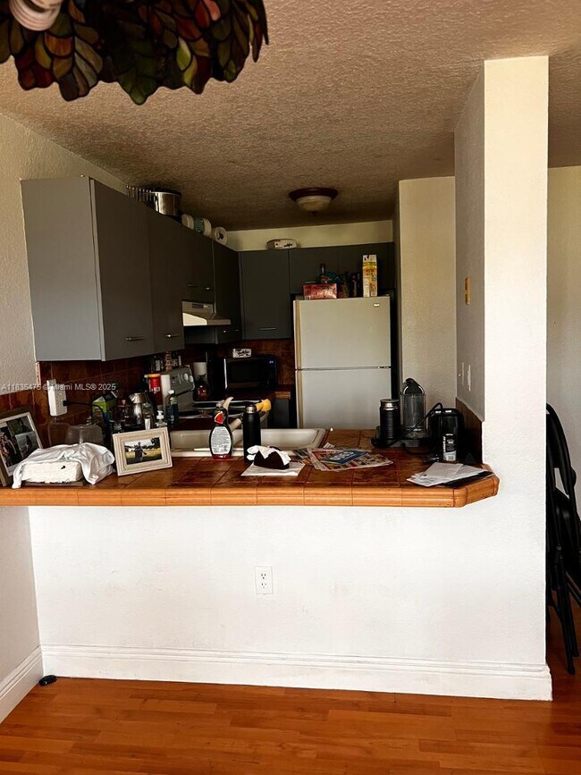 Foto del edificio - 210 SW 11th St