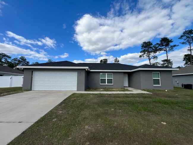 Foto del edificio - Beautiful 3 bd/2ba Home in Ocala!!