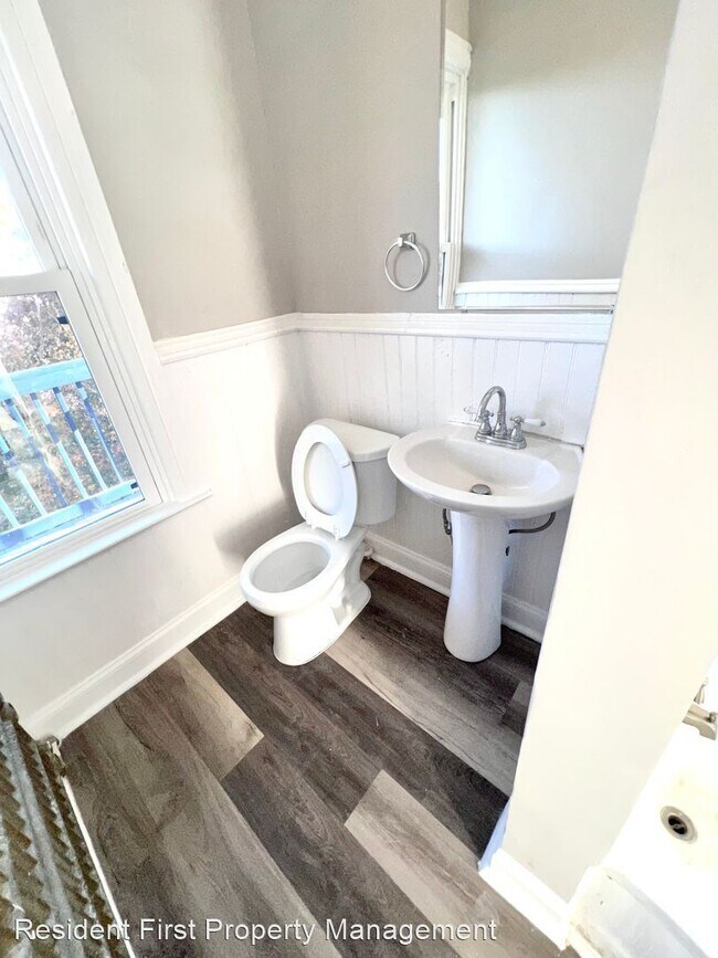 Foto del edificio - 3 br, 1.5 bath House - 31 E North Avenue