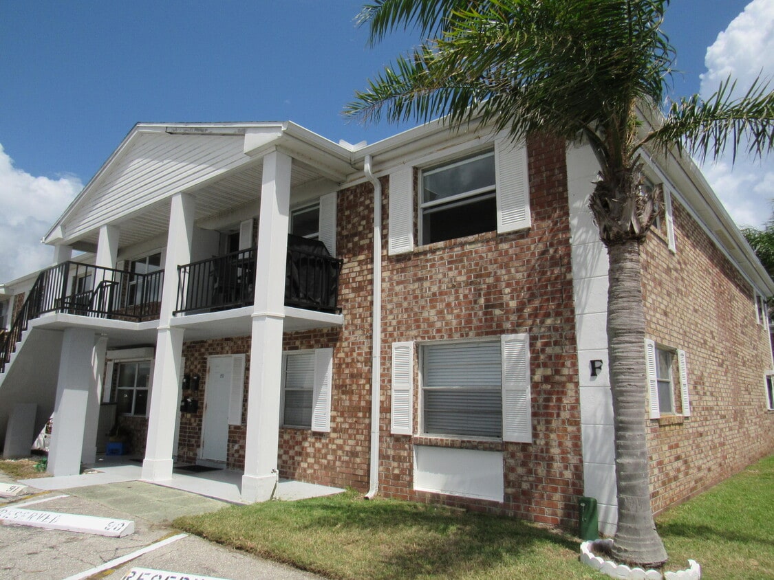 190 E Olmstead Dr Unit F 9, Titusville, FL 32780 Condo for Rent in